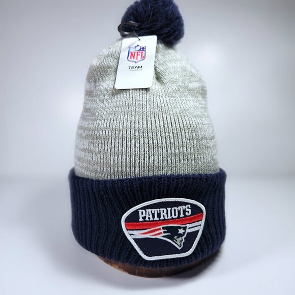 New England Patriots Knit Toque Pom Pom Beanie Hat Unisex Adult Fall Winter - Picture 1 of 7